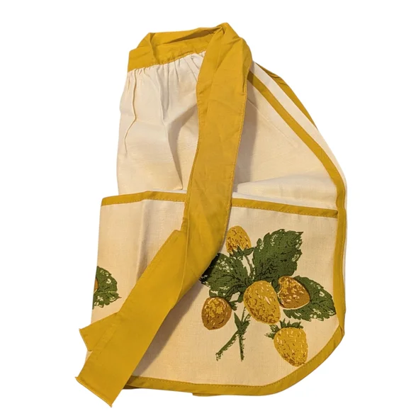 Vintage Apron with Yellow Floral Trim and Leaf Design - Picture 3 of 8
